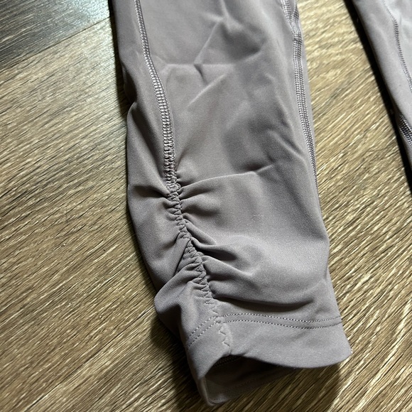 Lululemon Awakening Tight Taryn Toomey Collection 25" Inseam Magnum Grey Size 4 - Picture 7 of 9